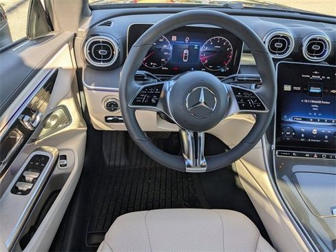 Used 2025 Mercedes-Benz CLE 300 4MATIC Cabriolet image 16