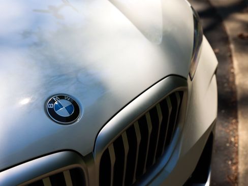 Used 2024 BMW X5 xDrive40i w/ Premium Package AWD/4WD image 7