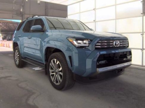 Used 2025 Toyota 4Runner Limited AWD/4WD image 3