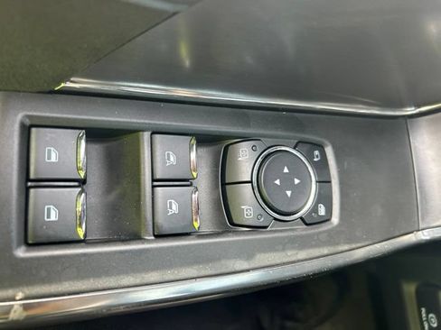 Used 2025 Ford F150 Platinum w/ Equipment Group 702A High AWD/4WD image 38