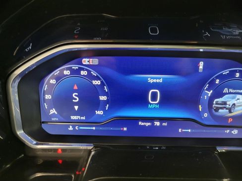 Certified 2025 Chevrolet Silverado 1500 LT Trail Boss w/ Convenience Package II image 3