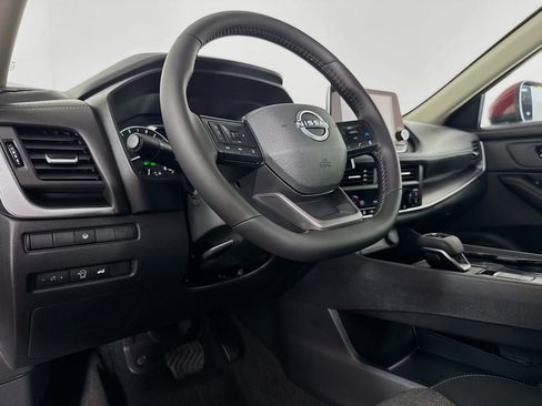 Used 2026 Nissan Rogue SV w/ Cold Weather Package image 22