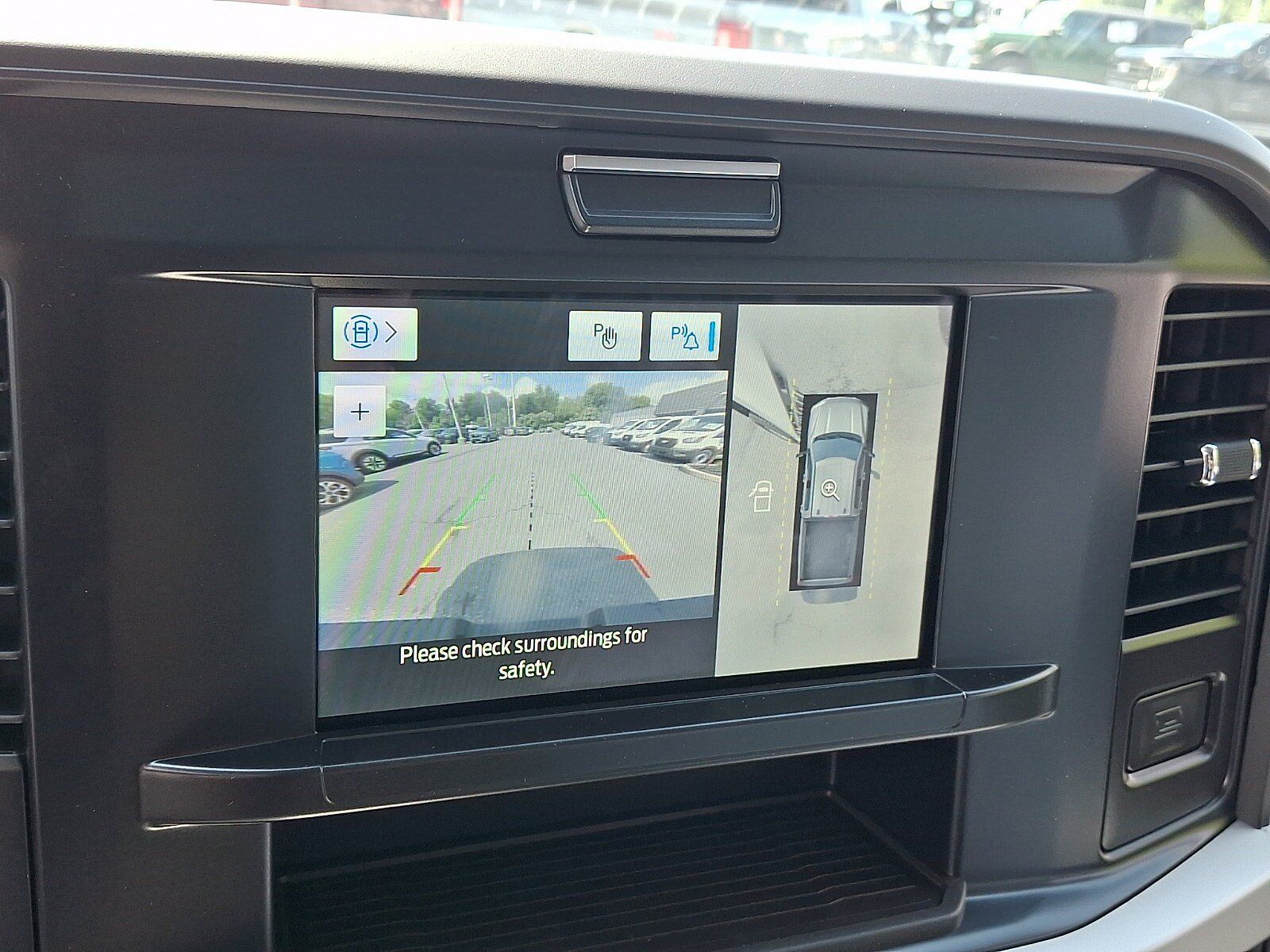 New 2026 Ford F250 XLT w/ 360-Degree Camera Package AWD/4WD image 15