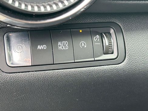Used 2026 Chevrolet Equinox LT AWD/4WD image 19