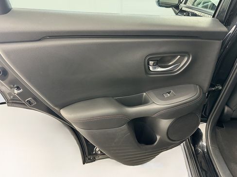 Used 2025 Honda HR-V Sport image 26