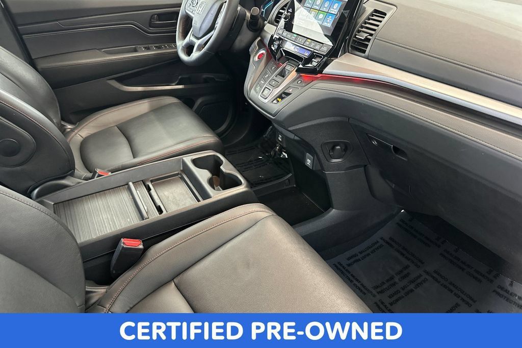 Used 2024 Honda Odyssey Sport image 15