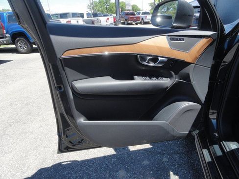 Used 2022 Volvo XC90 T8 Inscription Expression AWD/4WD image 16