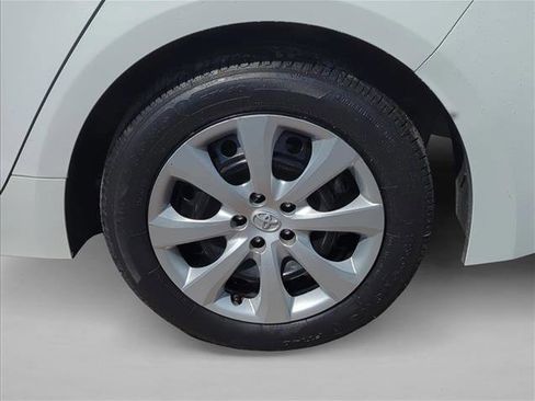 Certified 2024 Toyota Corolla LE FWD image 9