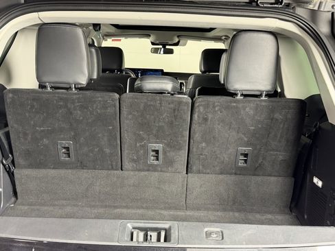 Used 2025 Ford Expedition Platinum w/ Driver's Package image 36