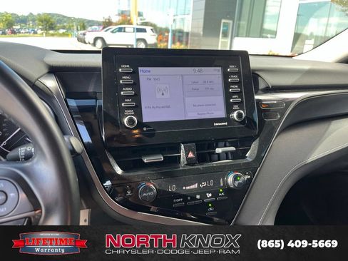 Used 2023 Toyota Camry SE FWD image 8