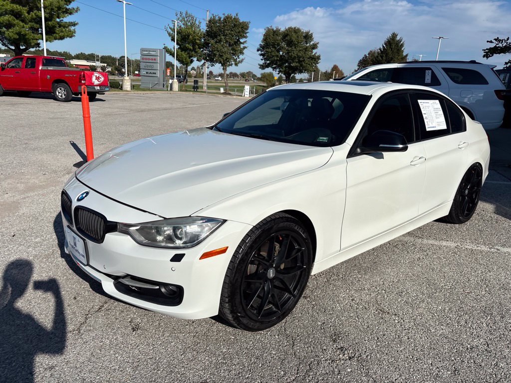 Used 2015 BMW 328i xDrive Sedan AWD/4WD image 4