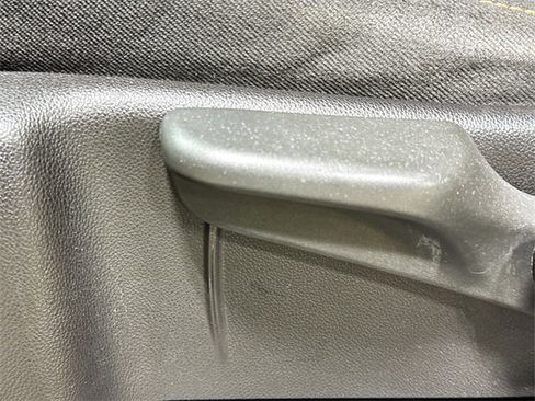 Used 2018 Chevrolet Traverse LS image 13