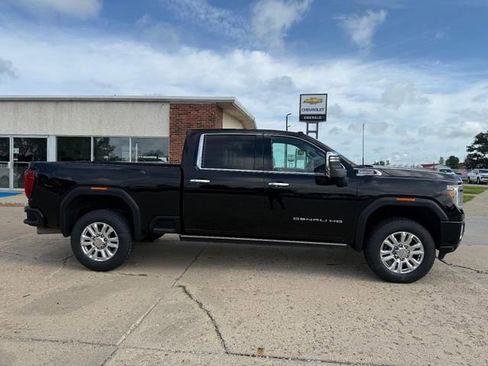 Used 2021 GMC Sierra 3500 Denali w/ Denali Ultimate Package image 2