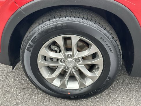 Used 2020 Hyundai Santa Fe SEL image 13