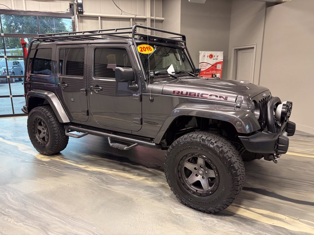 Used 2016 Jeep Wrangler Unlimited Rubicon w/ Connectivity Group AWD/4WD image 32