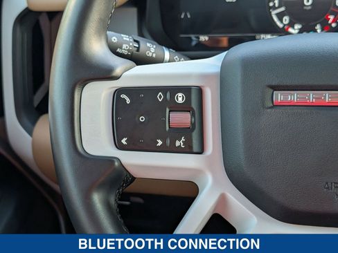 Used 2025 Land Rover Defender 110 X-Dynamic SE image 23