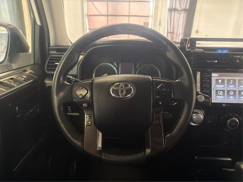 Used 2020 Toyota 4Runner Venture w/ Moonroof Package AWD/4WD image 21