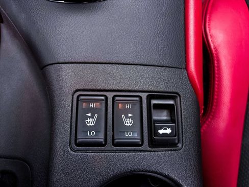 Used 2024 Nissan Z Performance w/ Floor Mat Package RWD image 32