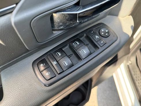 Used 2019 RAM 1500 Warlock w/ Electronics Group AWD/4WD image 17
