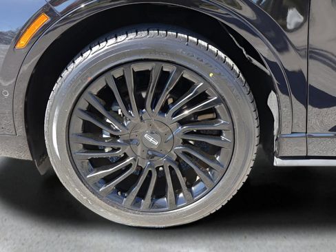 Used 2022 Lincoln Corsair Reserve image 9