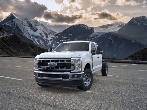 New 2026 Ford F350 XL w/ XL Chrome Package AWD/4WD image 2