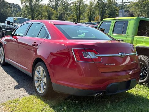 Used 2010 Ford Taurus Limited FWD image 8