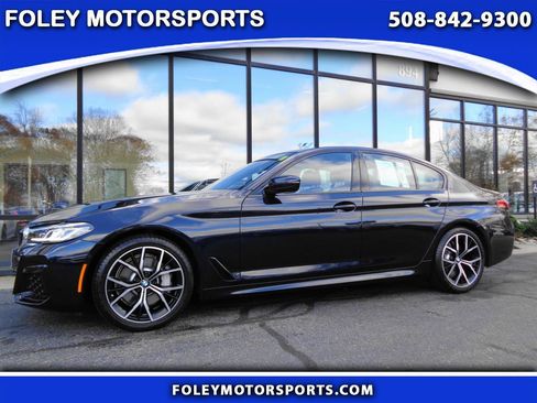 Used 2022 BMW 530i xDrive w/ M Sport Package image 1