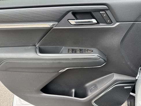 New 2026 GMC Acadia Elevation w/ Black Edition FWD image 16