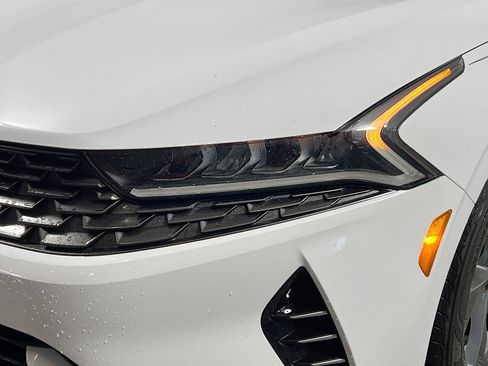 Used 2021 Kia K5 LXS image 12