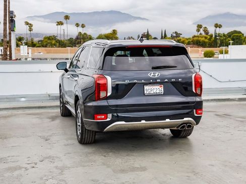 Used 2022 Hyundai Palisade Calligraphy w/ Cargo Package FWD image 7