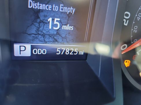 Certified 2022 Toyota Tacoma SR image 32