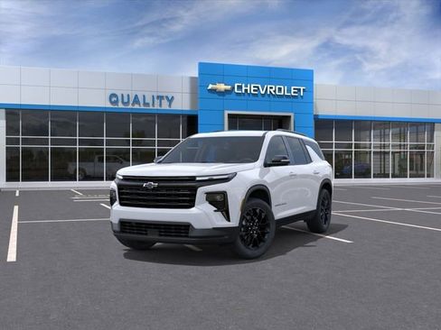 New 2026 Chevrolet Traverse LT w/ Midnight/Sport Edition FWD image 8