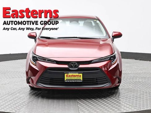 Used 2024 Toyota Corolla LE image 2