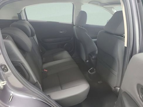 Used 2019 Honda HR-V LX image 15