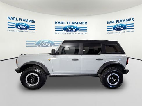 Certified 2022 Ford Bronco Badlands w/ Sasquatch Package AWD/4WD image 5