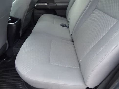 Used 2023 Toyota Tacoma SR5 w/ SR5 Appearance Package RWD image 7