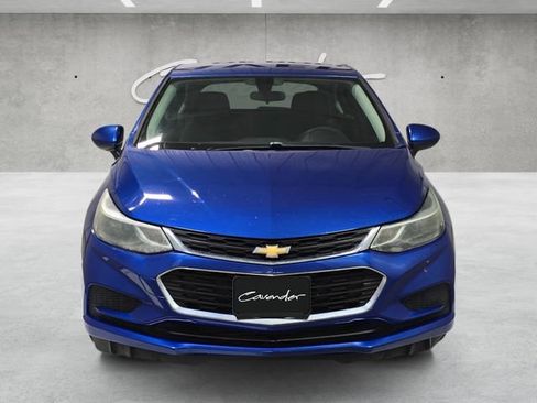 Used 2017 Chevrolet Cruze LT w/ Convenience Package image 18