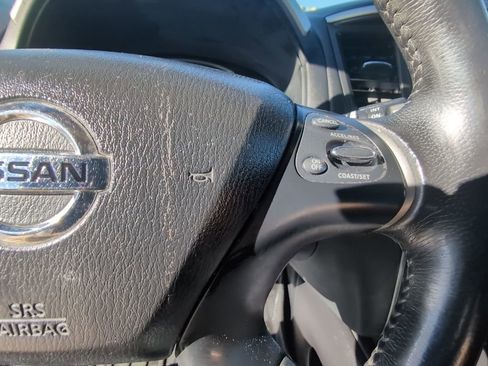 Used 2014 Nissan Pathfinder SL w/ SL Premium Package image 17