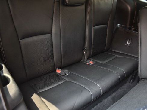 Used 2023 Toyota Highlander XLE AWD/4WD image 30