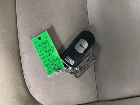 Used 2019 MAZDA CX-5 Touring FWD image 22
