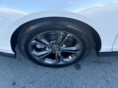 Used 2024 Honda Accord EX-L image 37