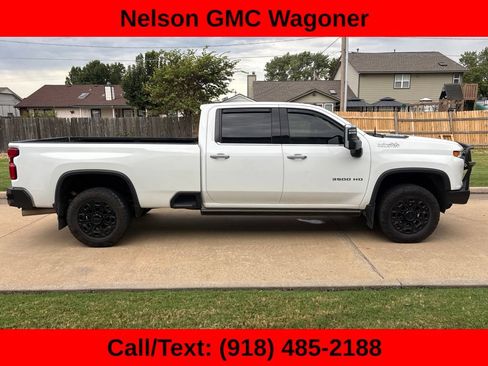 Used 2022 Chevrolet Silverado 3500 High Country w/ Z71 Off-Road Package AWD/4WD image 4