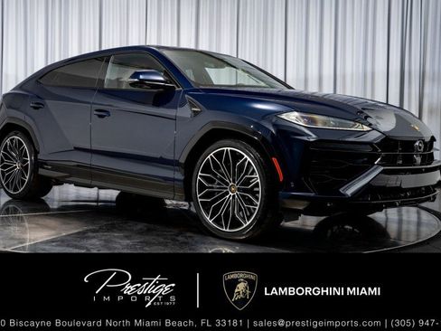 Used 2025 Lamborghini Urus SE image 1