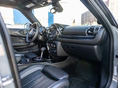 Used 2019 MINI Cooper Clubman S w/ Driver Assistance Package image 55