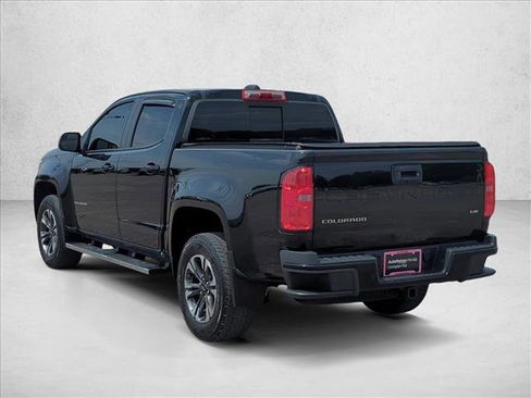 Used 2021 Chevrolet Colorado Z71 w/ Safety Package AWD/4WD image 9