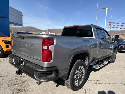 Used 2025 Chevrolet Silverado 2500 Custom w/ Custom Convenience Package image 5