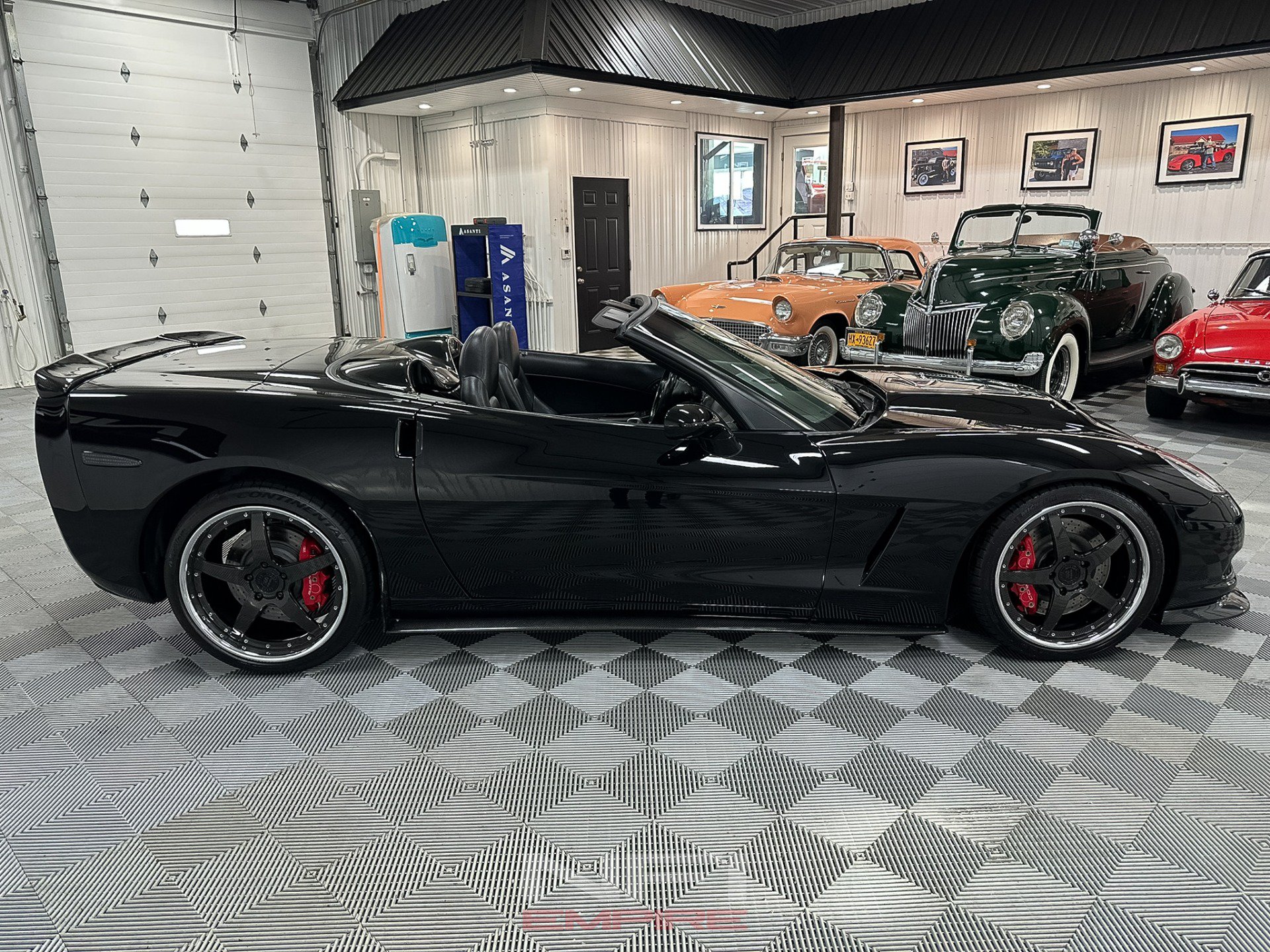 Used 2006 Chevrolet Corvette Coupe w/ Preferred Equipment Group RWD image 11