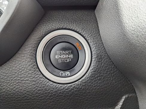 Used 2024 RAM 1500 Laramie image 59