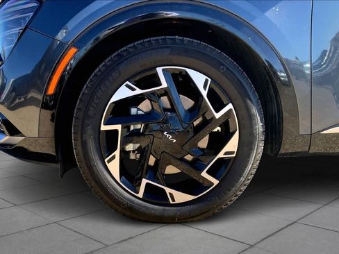 Certified 2023 Kia Sportage SX image 10