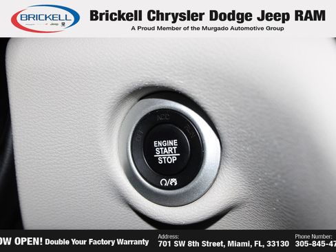 Used 2023 Chrysler Pacifica Touring-L FWD image 35